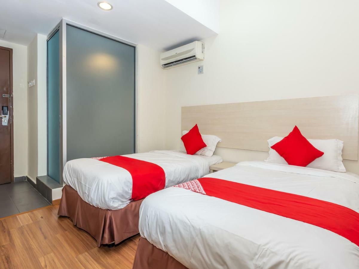 Oyo 1158 906 Airport Hotel Malacca Exterior foto