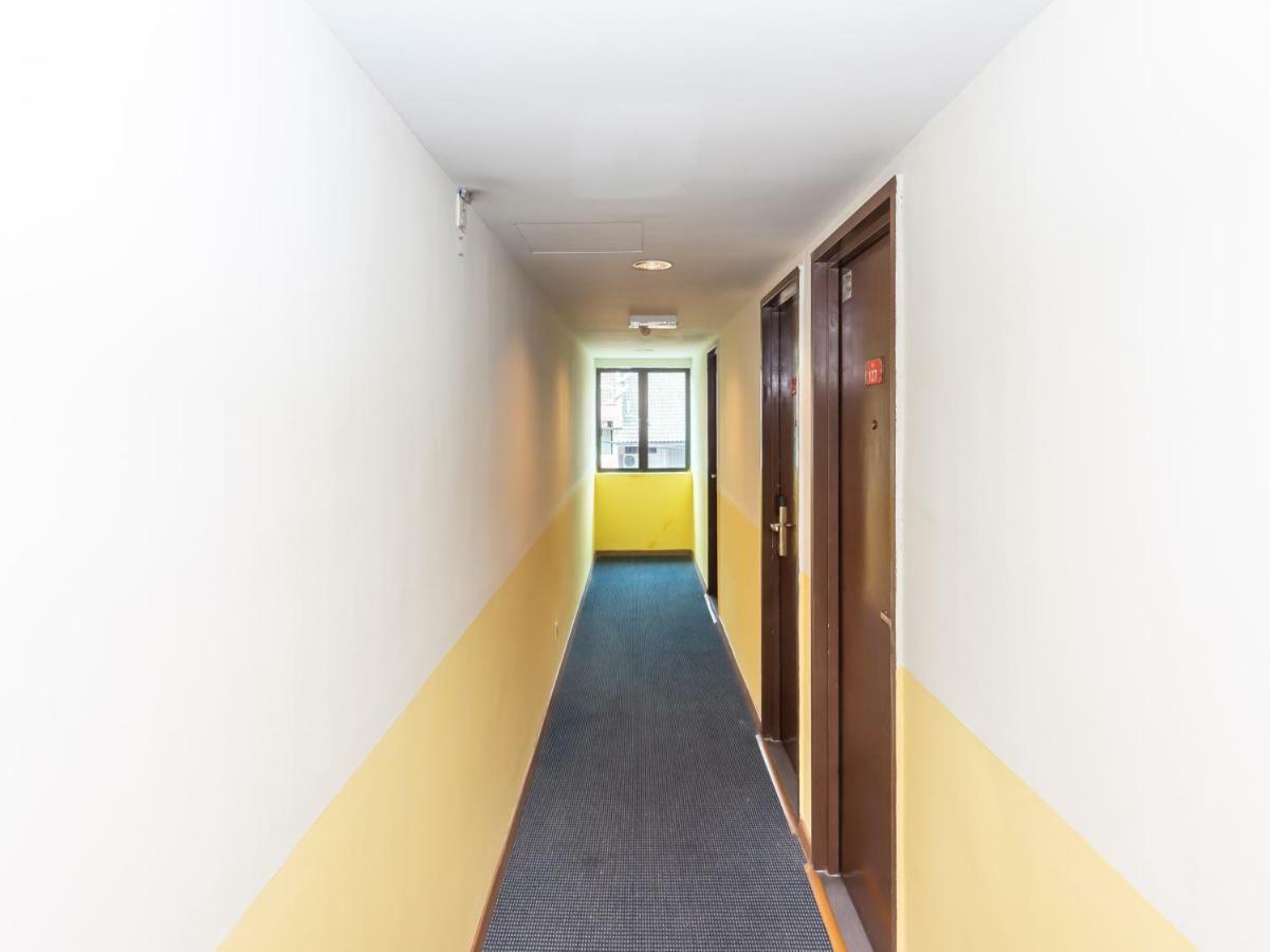 Oyo 1158 906 Airport Hotel Malacca Exterior foto