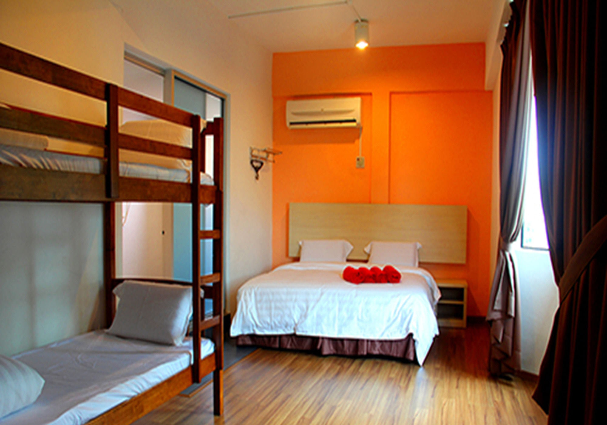 Oyo 1158 906 Airport Hotel Malacca Exterior foto