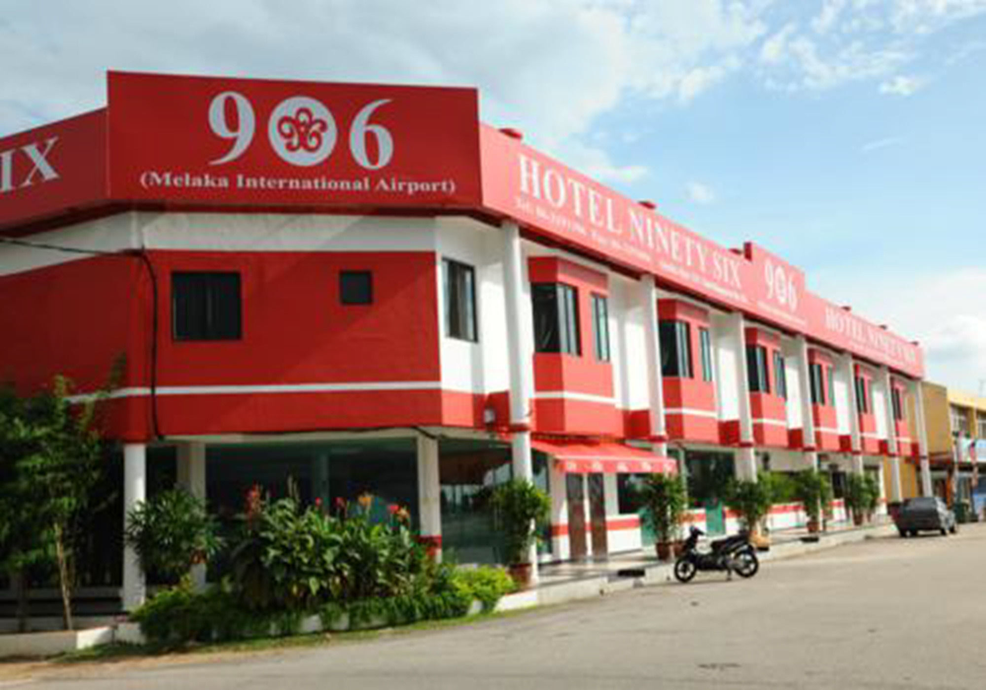 Oyo 1158 906 Airport Hotel Malacca Exterior foto