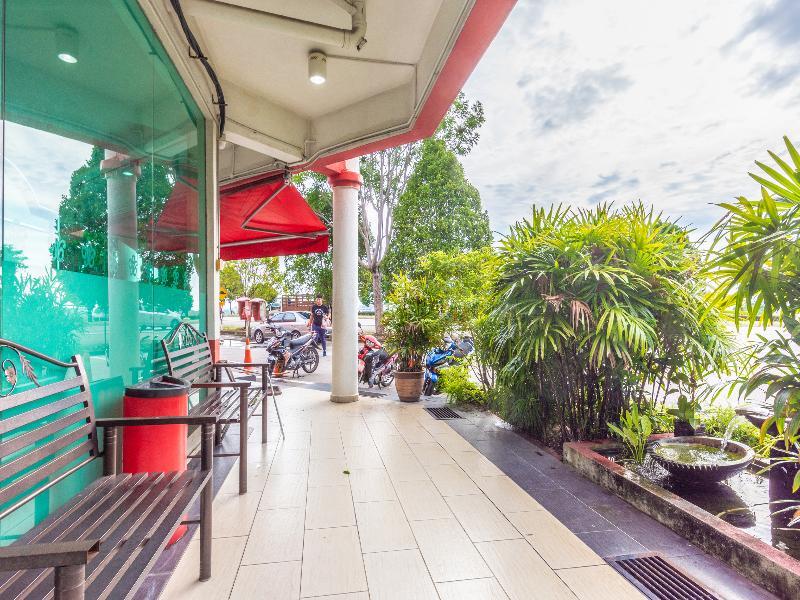Oyo 1158 906 Airport Hotel Malacca Exterior foto